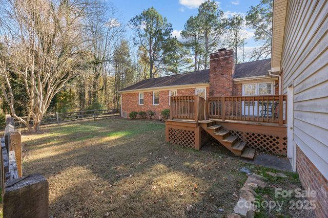 4423 Bob White Court, Charlotte, NC 28213