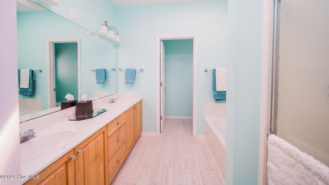 279 Ravennaside Drive NW, Calabash, NC 28467