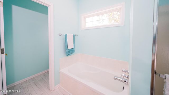 279 Ravennaside Drive NW, Calabash, NC 28467