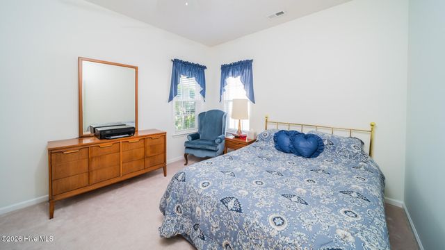 279 Ravennaside Drive NW, Calabash, NC 28467