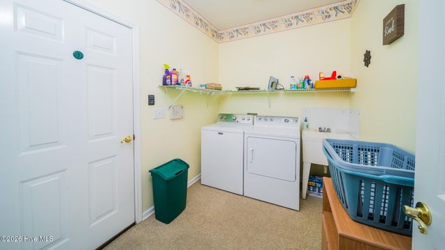 279 Ravennaside Drive NW, Calabash, NC 28467