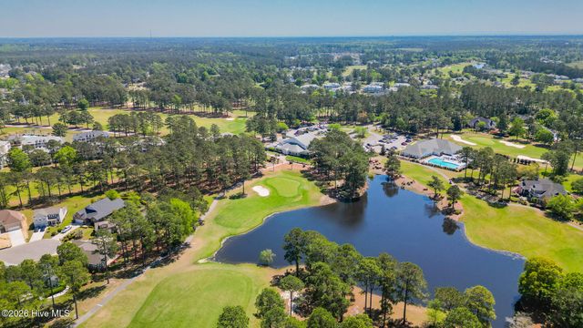 279 Ravennaside Drive NW, Calabash, NC 28467
