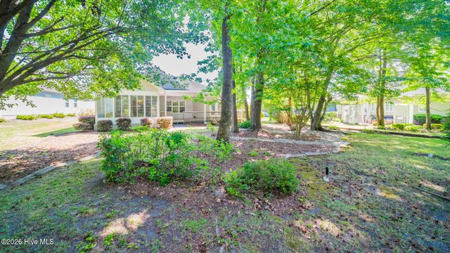 279 Ravennaside Drive NW, Calabash, NC 28467