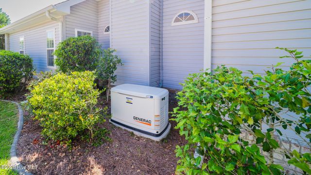 279 Ravennaside Drive NW, Calabash, NC 28467