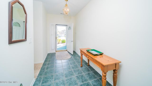 279 Ravennaside Drive NW, Calabash, NC 28467