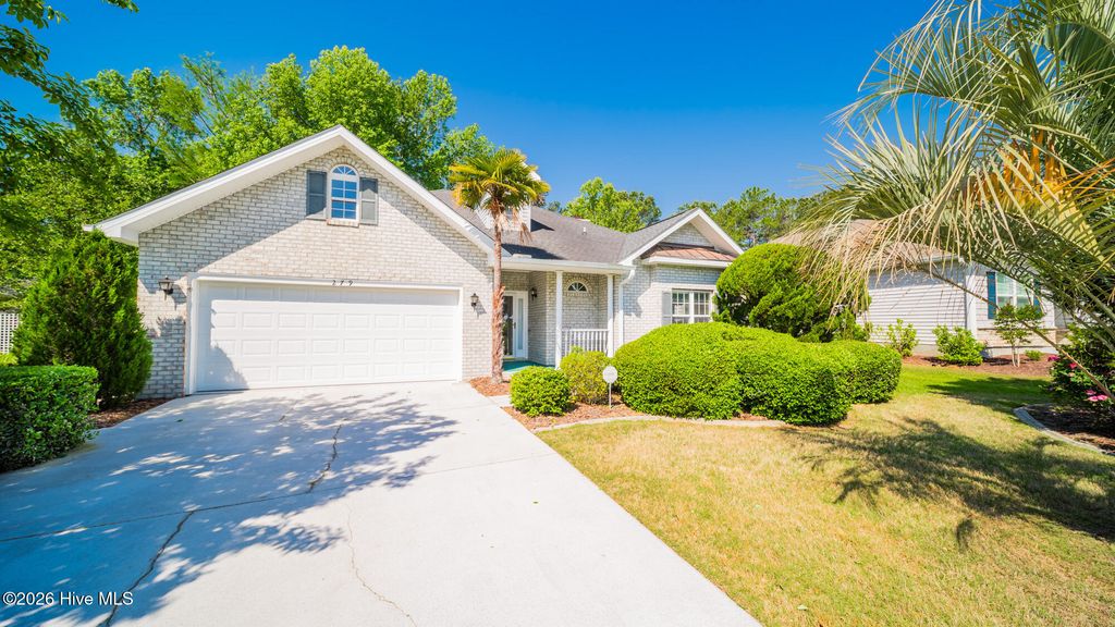 279 Ravennaside Drive NW, Calabash, NC 28467