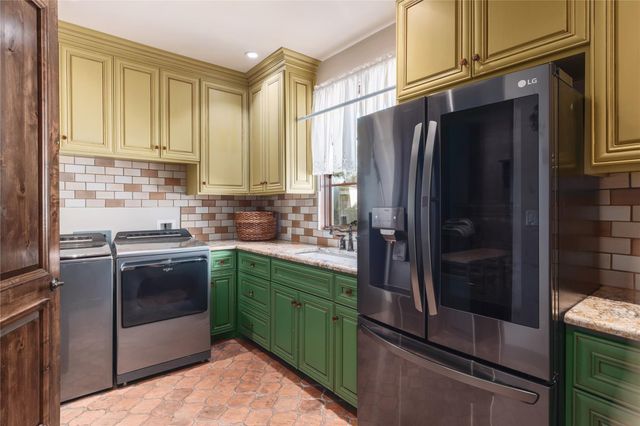 7112 Greenshores DR 3, Austin, TX 78730