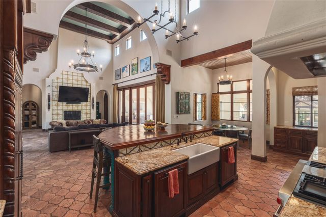 7112 Greenshores DR 3, Austin, TX 78730