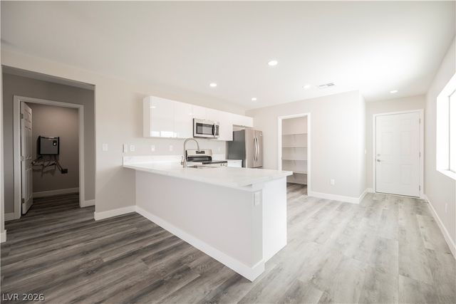 581 Valiant Avenue, Pahrump, NV 89060