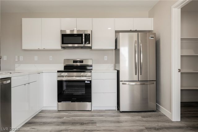 581 Valiant Avenue, Pahrump, NV 89060
