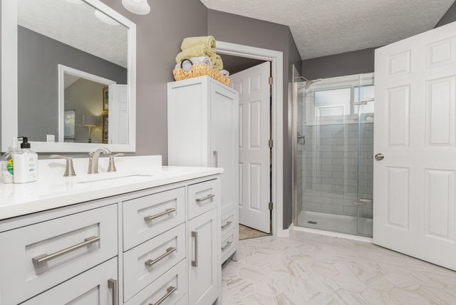 4816 Dartmouth Drive, Burlington, KY 41005