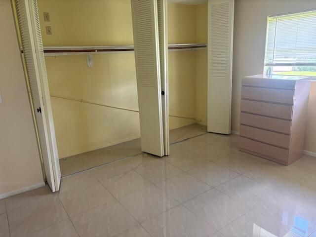 2511 W Barkley Dr Drive W F, West Palm Beach, FL 33415