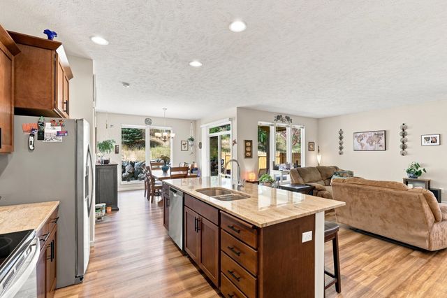 3014 S CUSTER Ln, Spokane, WA 99223