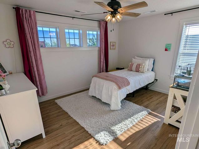 7664 E Lafayette St, Nampa, ID 83687