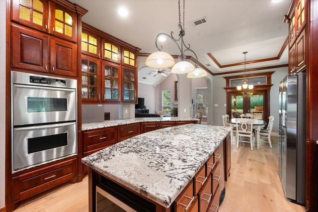 3400 Wild Oaks Court, Burleson, TX 76028
