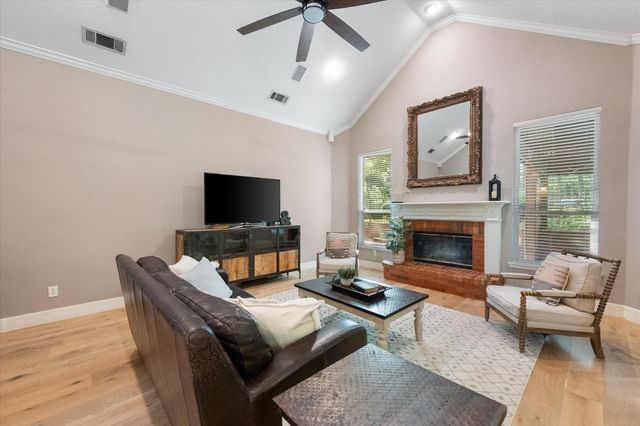 3400 Wild Oaks Court, Burleson, TX 76028