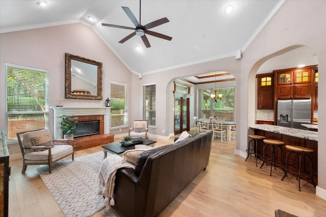 3400 Wild Oaks Court, Burleson, TX 76028