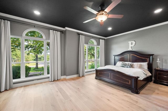 3400 Wild Oaks Court, Burleson, TX 76028