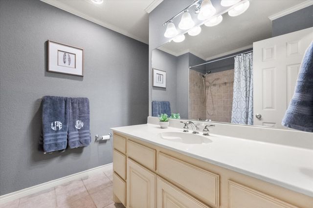 3400 Wild Oaks Court, Burleson, TX 76028