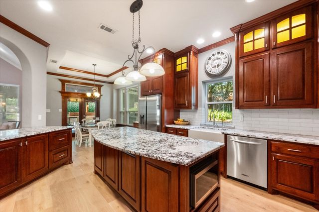 3400 Wild Oaks Court, Burleson, TX 76028