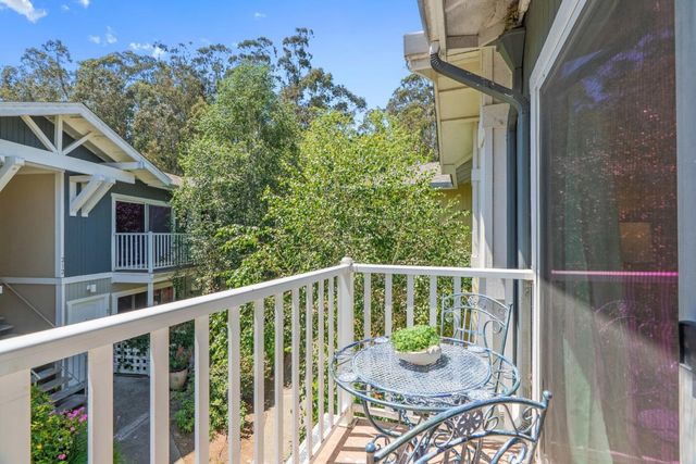 755 14th Avenue 306, Santa Cruz, CA 95062