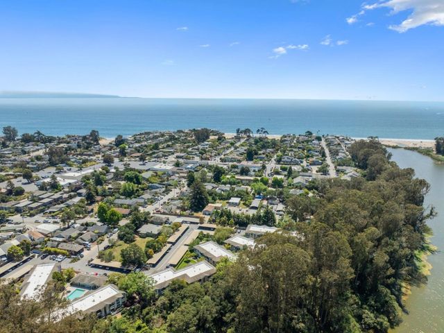 755 14th Avenue 306, Santa Cruz, CA 95062