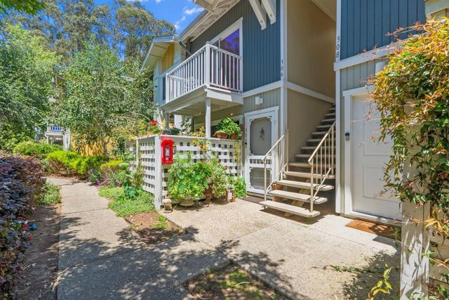 755 14th Avenue 306, Santa Cruz, CA 95062