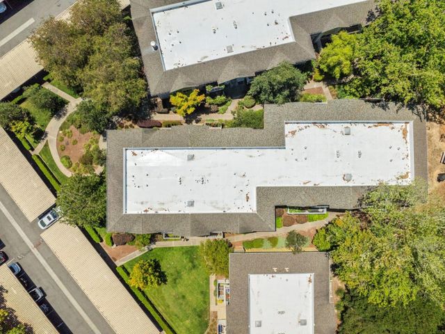 755 14th Avenue 306, Santa Cruz, CA 95062