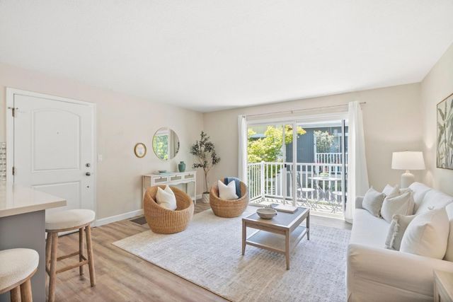 755 14th Avenue 306, Santa Cruz, CA 95062