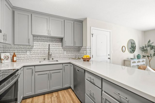 755 14th Avenue 306, Santa Cruz, CA 95062