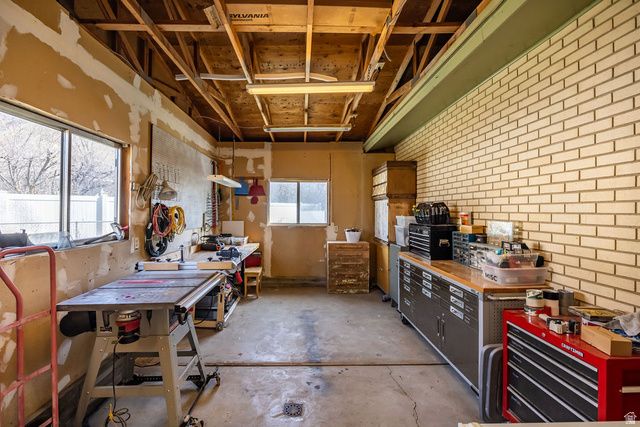 1672 N 1560 E, North Logan, UT 84341