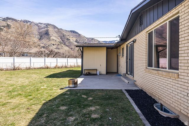 1672 N 1560 E, North Logan, UT 84341