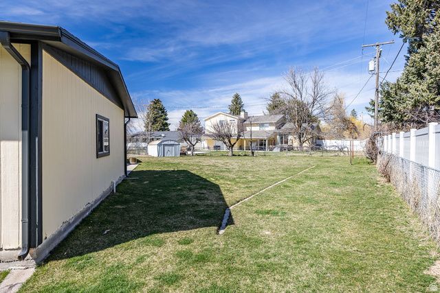 1672 N 1560 E, North Logan, UT 84341
