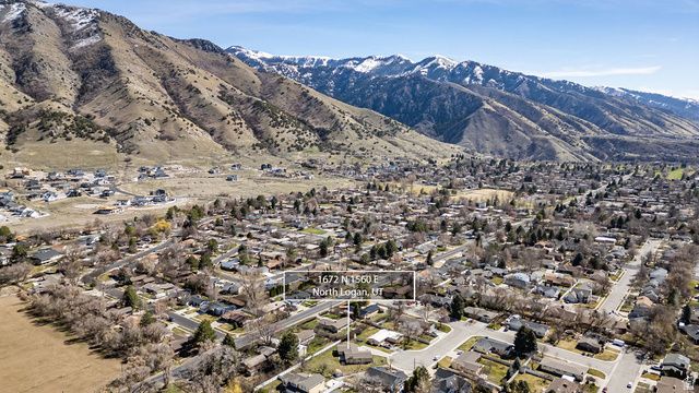 1672 N 1560 E, North Logan, UT 84341