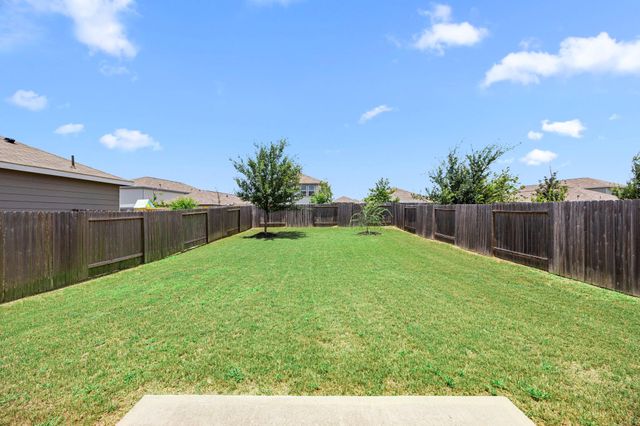 674 Amesbury Road, Montgomery, TX 77316