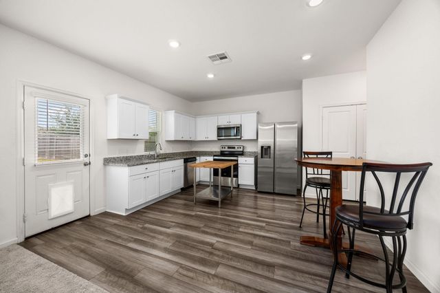 674 Amesbury Road, Montgomery, TX 77316