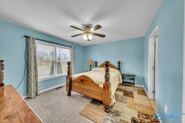 125 County Road 1033, Fort Payne, AL 35968