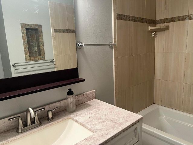 3405 Poolside Drive, Greenacres, FL 33463