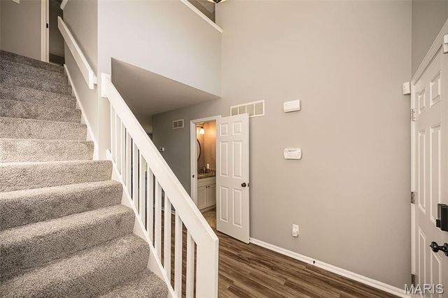 11932 Autumn Lakes Drive, Maryland Heights, MO 63043