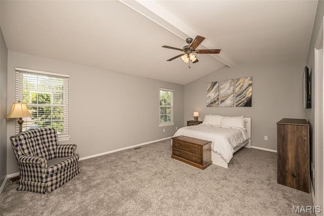 11932 Autumn Lakes Drive, Maryland Heights, MO 63043