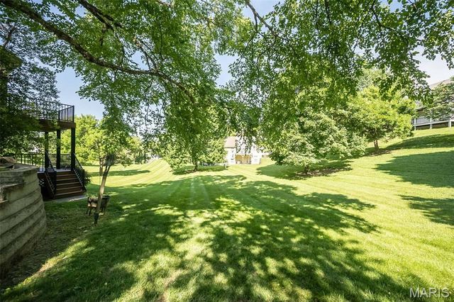 11932 Autumn Lakes Drive, Maryland Heights, MO 63043