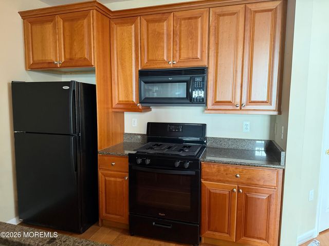 418 Sophee Lane, Lakewood, NJ 08701