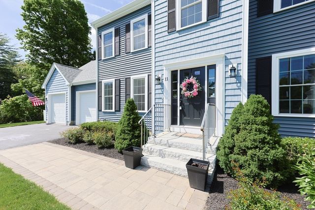 11 Highland St, Easton, MA 02375
