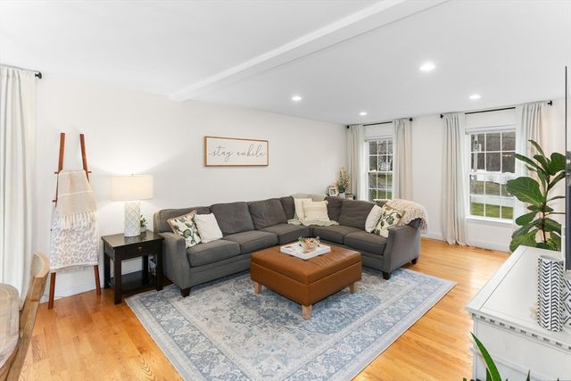 11 Highland St, Easton, MA 02375