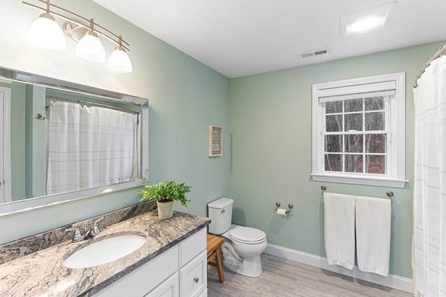 11 Highland St, Easton, MA 02375