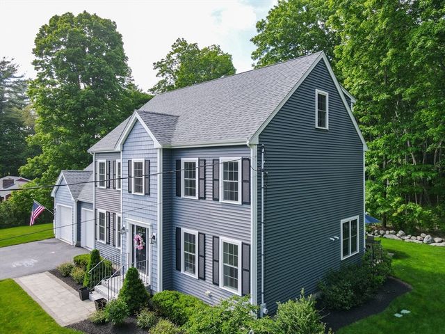11 Highland St, Easton, MA 02375