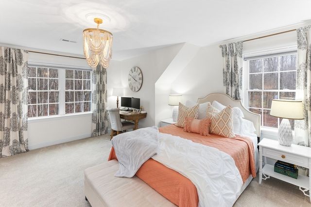 11 Highland St, Easton, MA 02375
