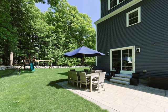 11 Highland St, Easton, MA 02375