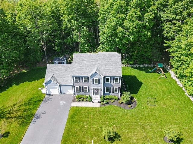 11 Highland St, Easton, MA 02375