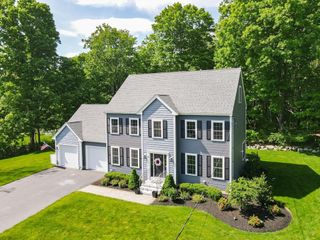 11 Highland St, Easton, MA 02375